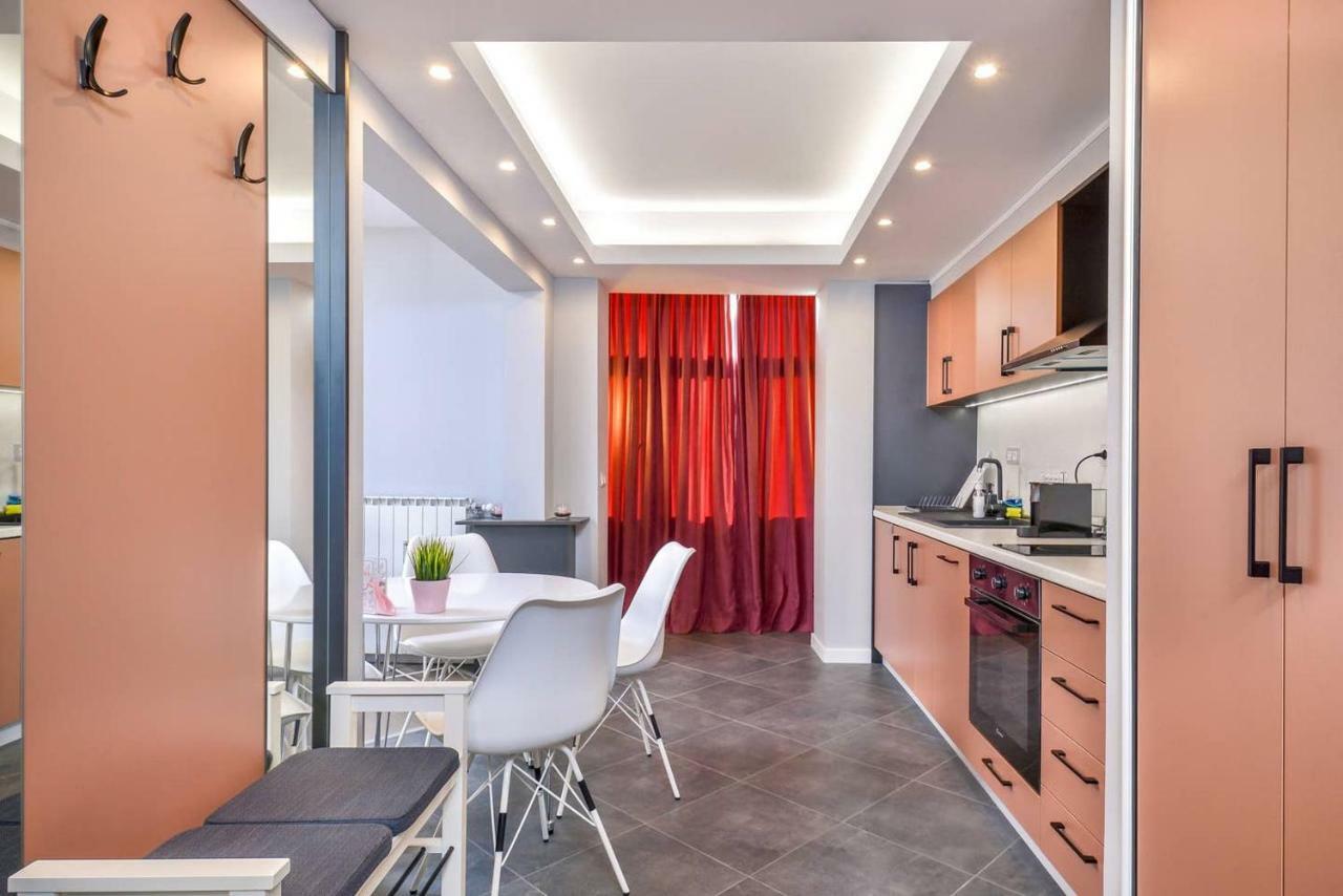 Rose One Bedroom Designer Apartment In City Centre By Flat Mаnager ソフィア エクステリア 写真