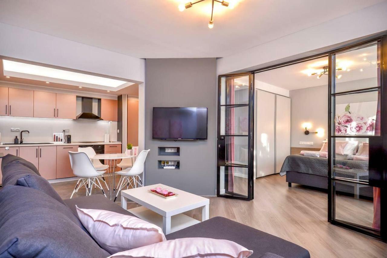 Rose One Bedroom Designer Apartment In City Centre By Flat Mаnager ソフィア エクステリア 写真