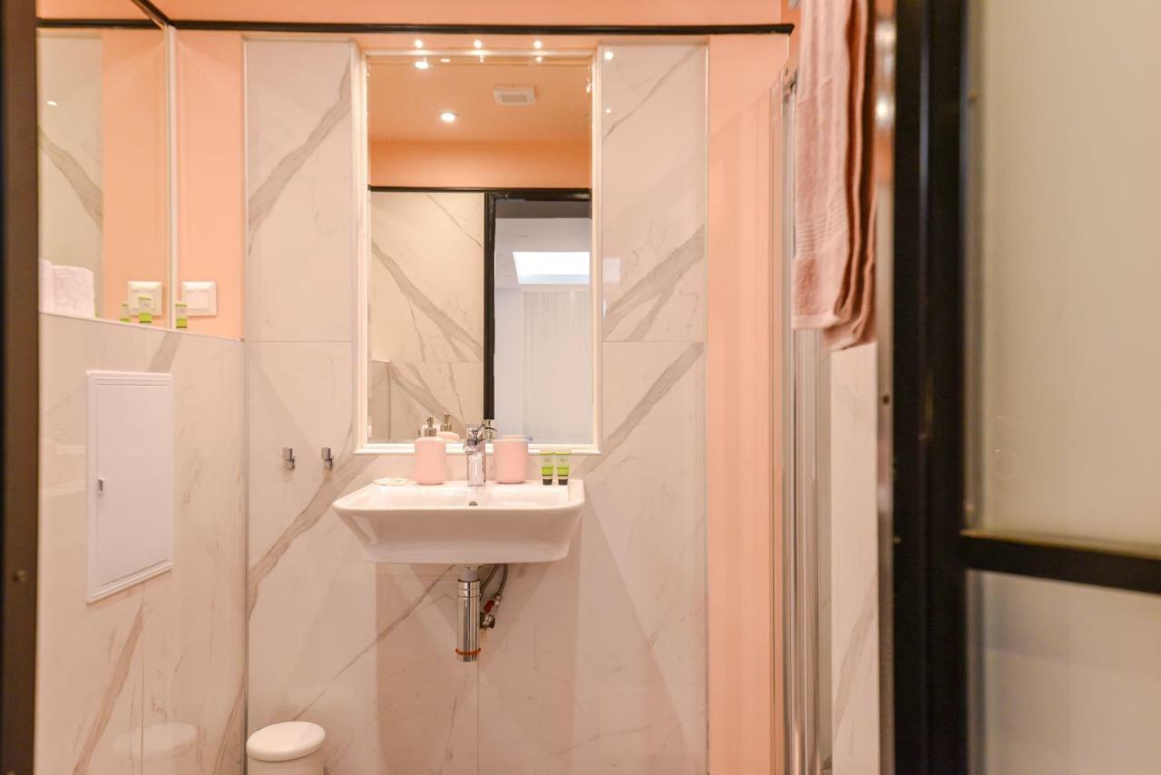 Rose One Bedroom Designer Apartment In City Centre By Flat Mаnager ソフィア エクステリア 写真